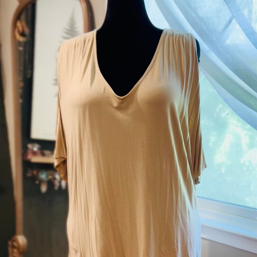 NEW Cold Shoulder Tan Top by Venus size 2x